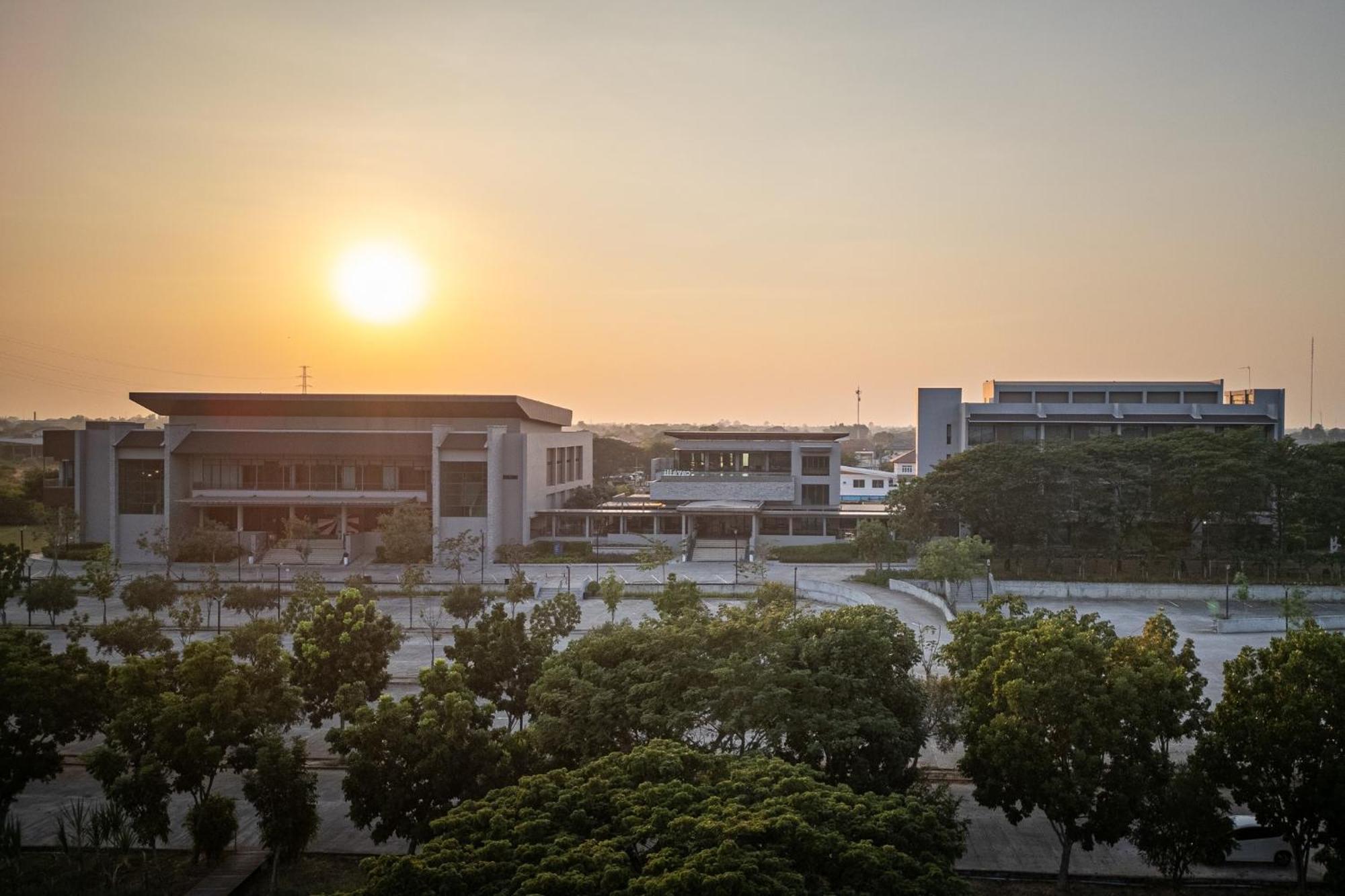 The Cavalli Casa Resort Phra Nakhon Si Ayutthaya Exterior foto