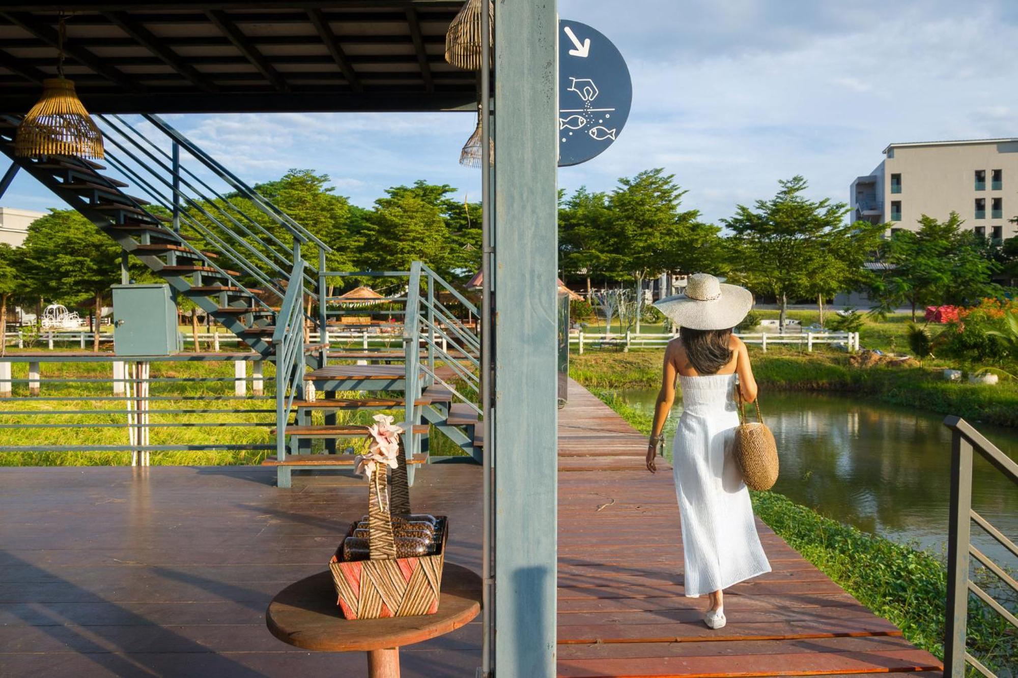 The Cavalli Casa Resort Phra Nakhon Si Ayutthaya Exterior foto